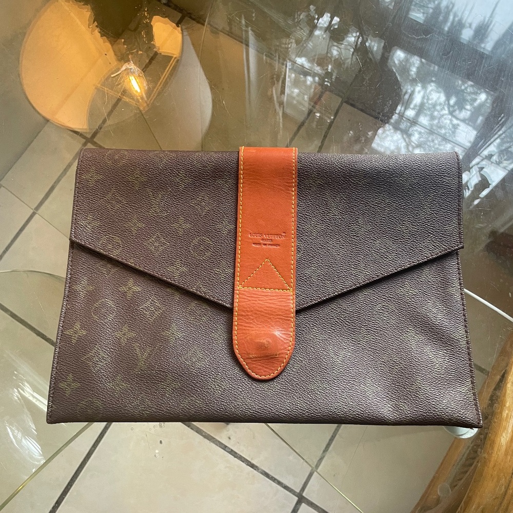 Louis Vuitton clutch